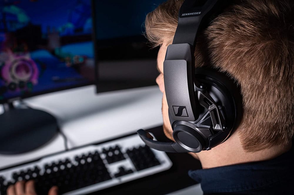 صورة سماعة راس هيدست - Sennheiser GSP 670 Wireless Gaming Headset, Low-Latency Bluetooth, 7.1 Surround Sound, Noise-Cancelling Mic, Flip-to-Mute, Audio Presets, For Windows PC, PS4, and Smartphon رقم 2