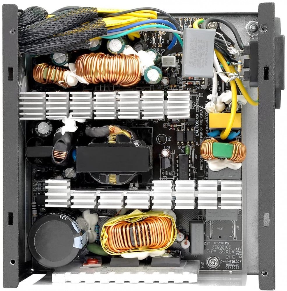صورة Thermaltake Smart 700W 80+ White Certified PSU, Continuous Power with 120mm رقم 3