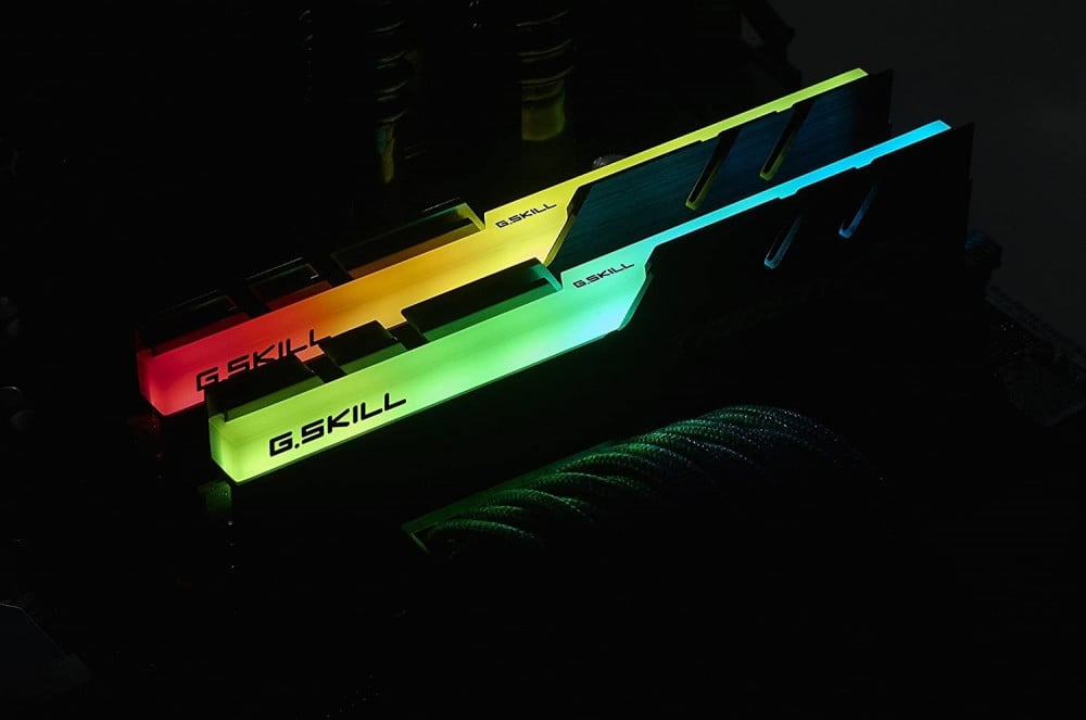 صورة RAM G.SKILL TridentZ RGB Series 16GB (2 x 8GB) 288-Pin DDR4 3000MHz (PC4 24000) Desktop Memory Model F4-3000C16D-16GTZR رقم 2