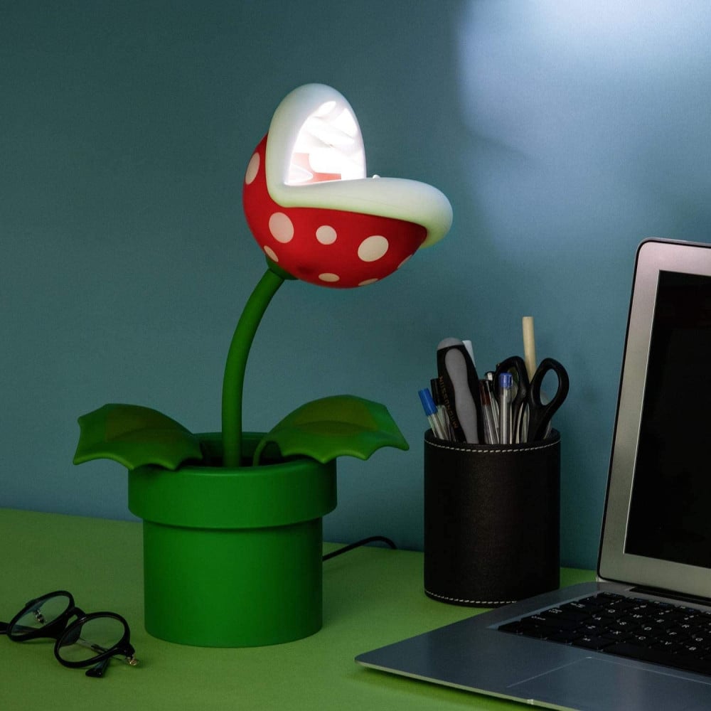 صورة Paladone Piranha Plant Posable Lamp BDP | LED Light with Flexible Head for Nintendo Fans | Officially Licensed Super Mario | 33cm Tall USB Powered, Red and Green رقم 5