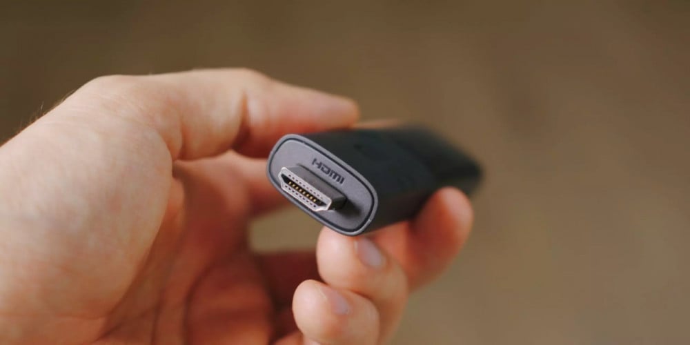 صورة مشغل الوسائط على التلفزيون من ام اي ستيك - Xiaomi Mi TV Stick رقم 4