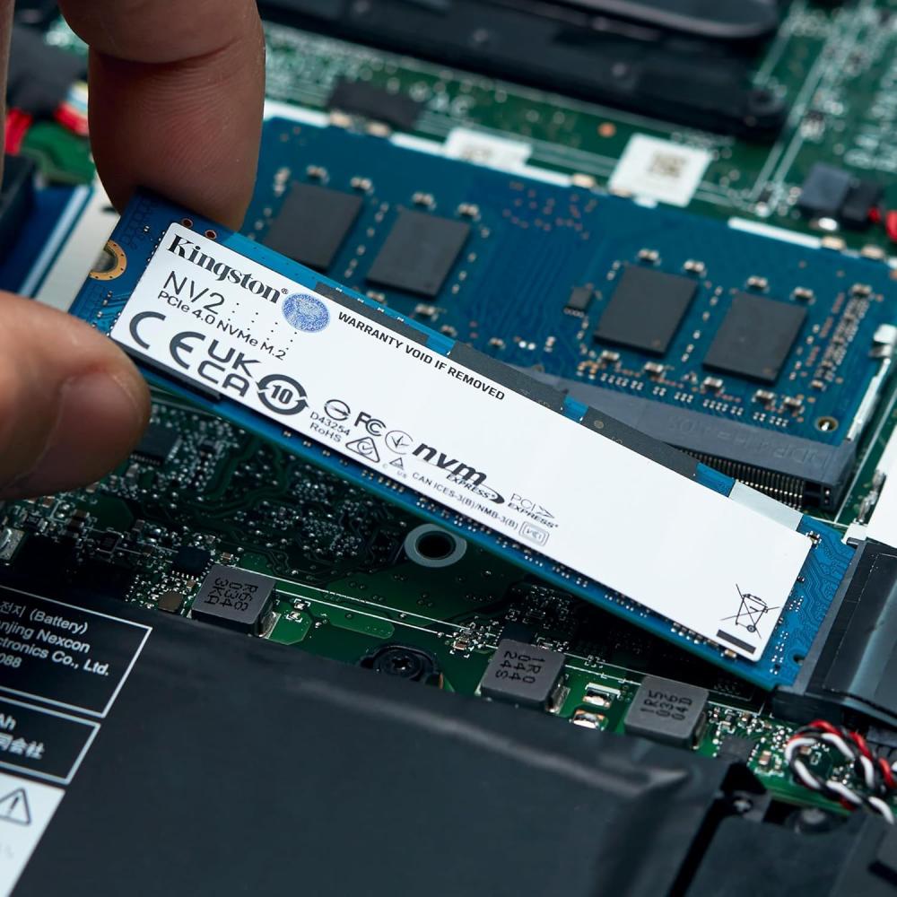 صورة كينغستون SSD داخلي 1 تيرابايت M.2 NVMe – SNV3S/1000G | سرعة فائقة وأداء موثوق رقم 2